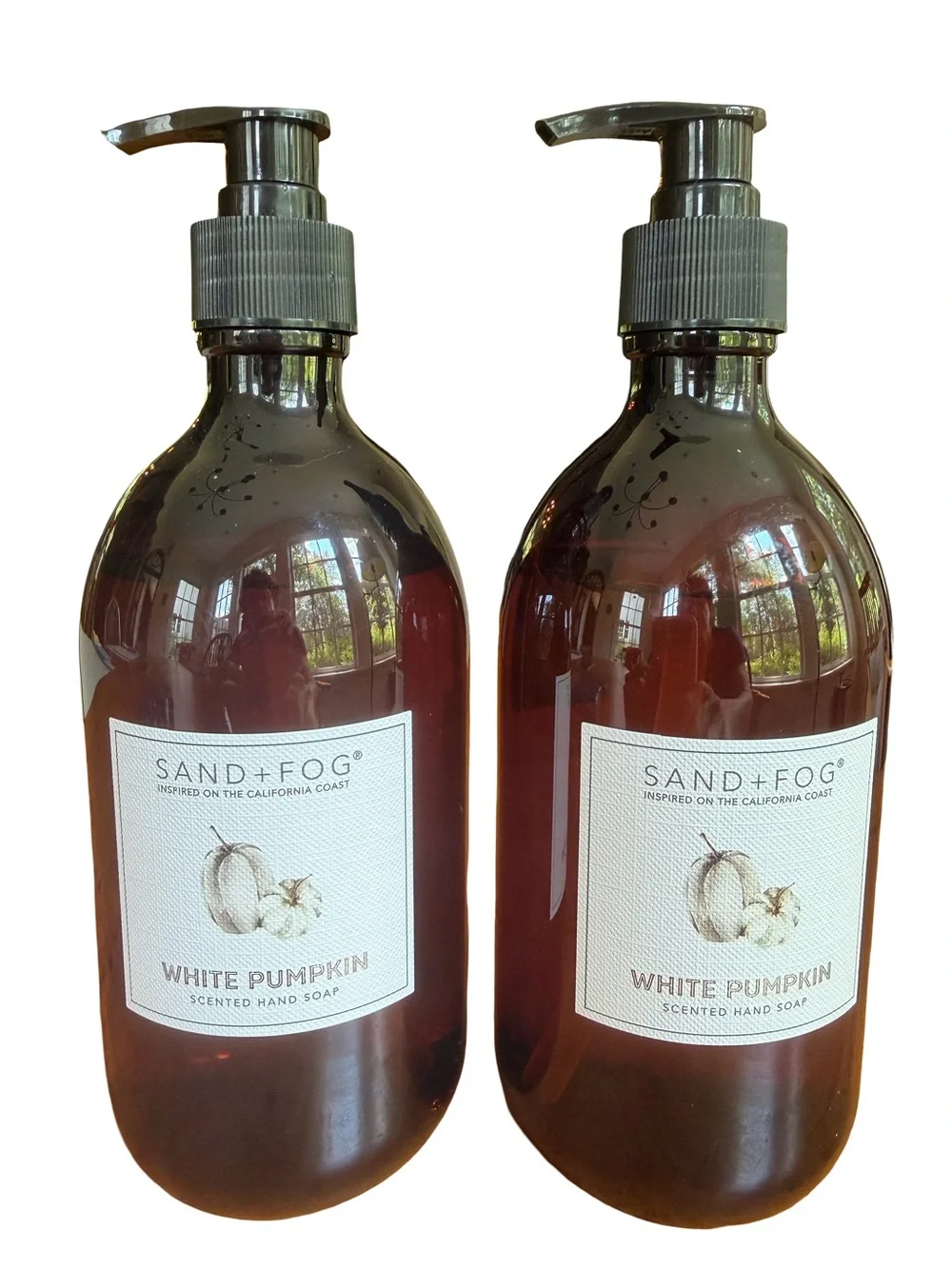 Sand + Fog NWT White Pumpkin Scented Hand Soap 16.9 FL Oz   Qty of 2